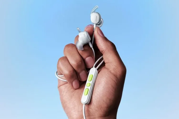 Bose auricolari cablati ANC: 99 $ USB-C, spedizione 15 ott